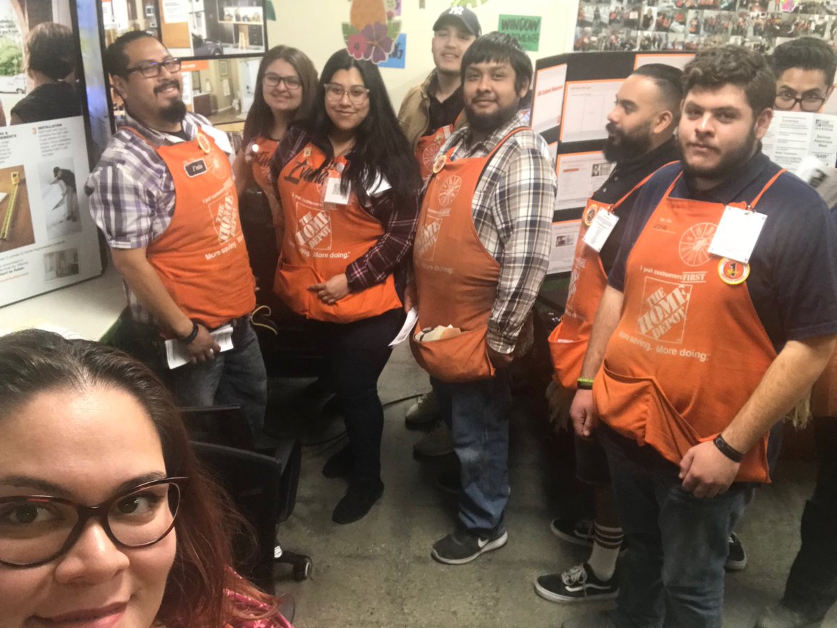 Cindy_6627's tweet photo. Killing this SAW event at the 6627 ⁦@bac6627⁩ ⁦@VanessaSasm6627⁩ ⁦@miguelgij⁩ ⁦@wanghannc⁩ ⁦@ServicesD223_74⁩ https://t.co/guUoClq5S2