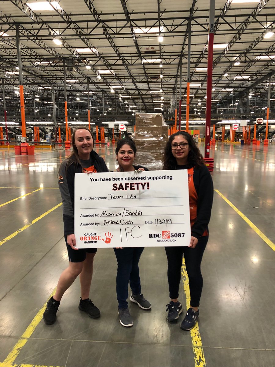 Caught office and ifc associates working safe! Thank you for working safe everyday. ⁦<a href="/5087Rdc/">Redlands RDC 5087</a>⁩