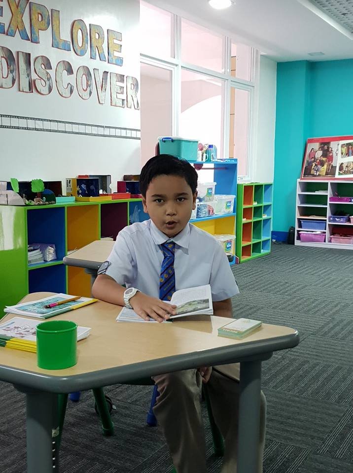 StockBridgeIntl's tweet photo. Grade 4 exploring our new literacy comprehension center. The children work collectively and discuss different literary elements. They use comprehension question cards...
#stockbridgeway #k12programs #readingisfun #interactivelearning
See more here: https://t.co/BbQNpJ3EdI https://t.co/aG0XHkEDeA