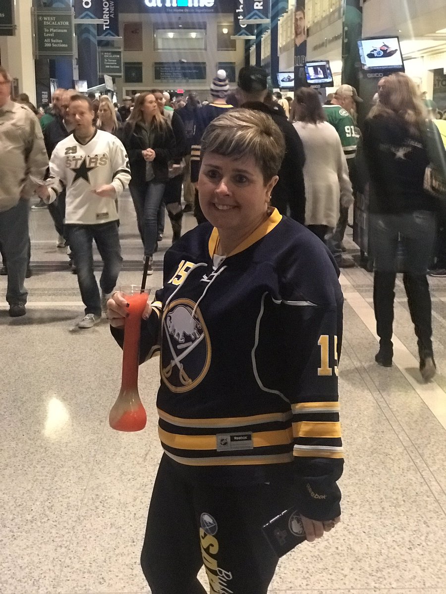 JimyS73's tweet photo. @BuffaloSabres @DisplacedSabres  at the game in Dallas https://t.co/LigOkc9ng1