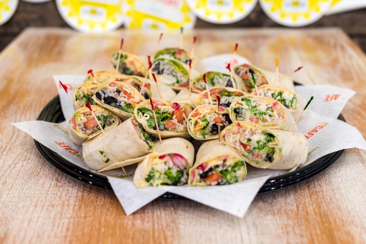 TSCDanielisland's tweet photo. Be the MVP of your next team meeting or social event. Tropical Smoothie Cafe catering is perfect for any occasion! https://t.co/lIqLKCCGFZ