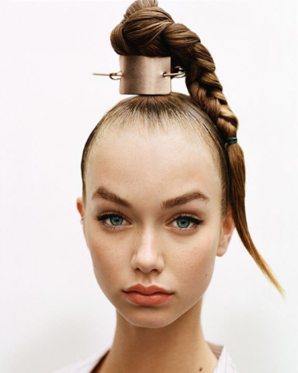 ProHairMag's tweet photo. *Immediately goes out and buys a ton of hair accessories.* @sydhayeshair #prohairshares #sydcuff #hairaccessories #powerpony #hairup #sydhayeshair #hairdresser #hairstylist https://t.co/LuO87rTQ1m