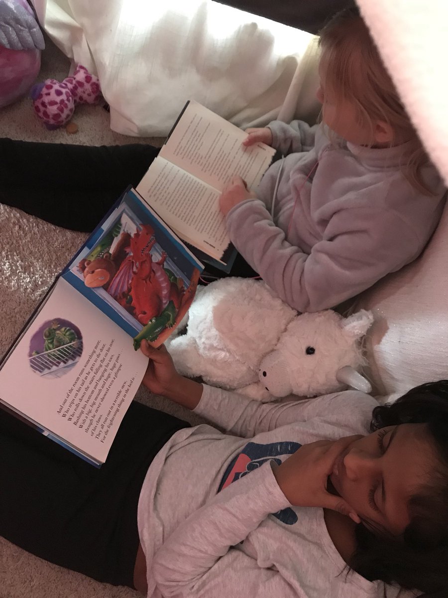 babiessmile's tweet photo. Four #SayreStrong munchkins cooking and reading in their #readingfort    #toocoldforschool #ChallengeAccepted https://t.co/Li0ZuBZ8r2