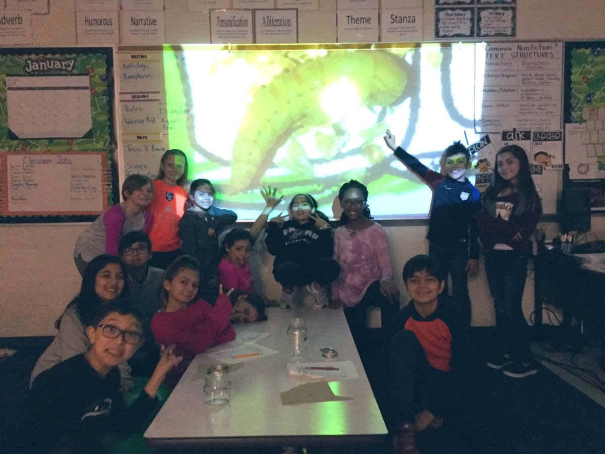 eliaslarriu1's tweet photo. @nisdBlattman getting up close and personal with life cycles! #fierce4th @NISDScience https://t.co/8IOqKEhmNr