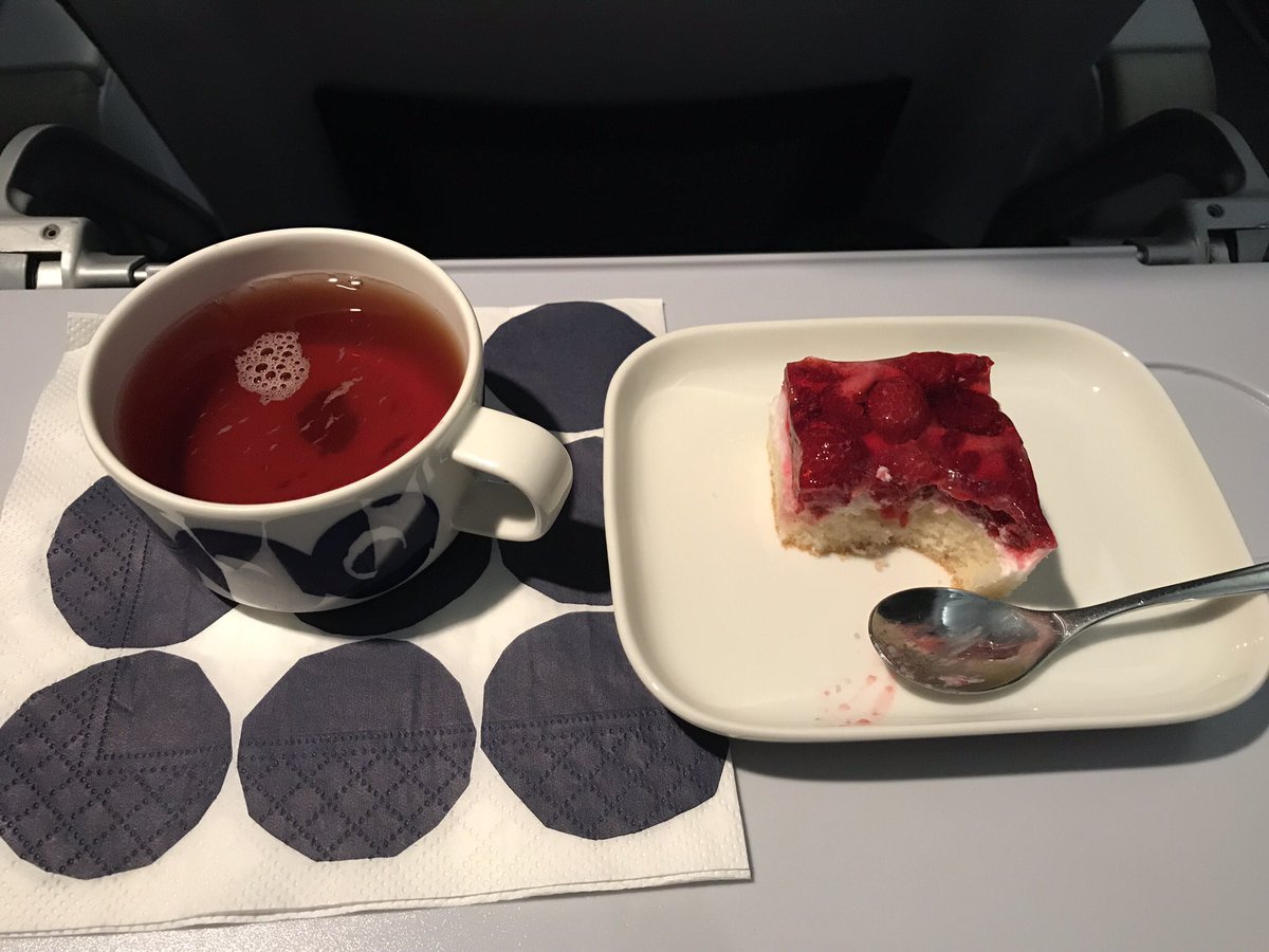piritav's tweet photo. The difference between good and exceptional customer experience is sometimes just a piece of cake. This is the second helping of the tasty raspberry cake I liked, a random act of kindness from a @Finnair crew member onboard PRG-HEL tonight. #thankyou #omnomnom https://t.co/KYBEg0G7Lv