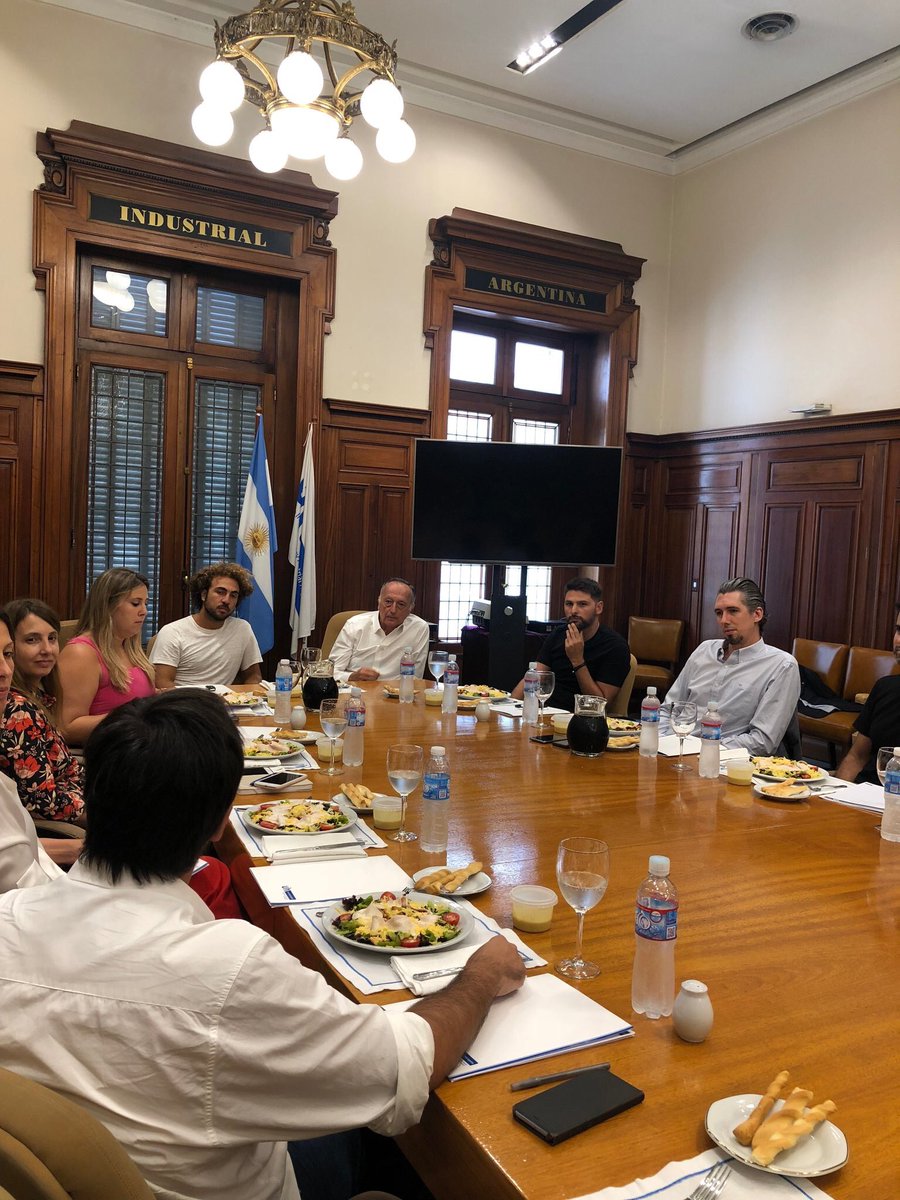 Reunidos con las nuevas autoridades de <a href="/UIAJoven/">UIAJoven</a> 
Lo mejor para la nueva gestión !!