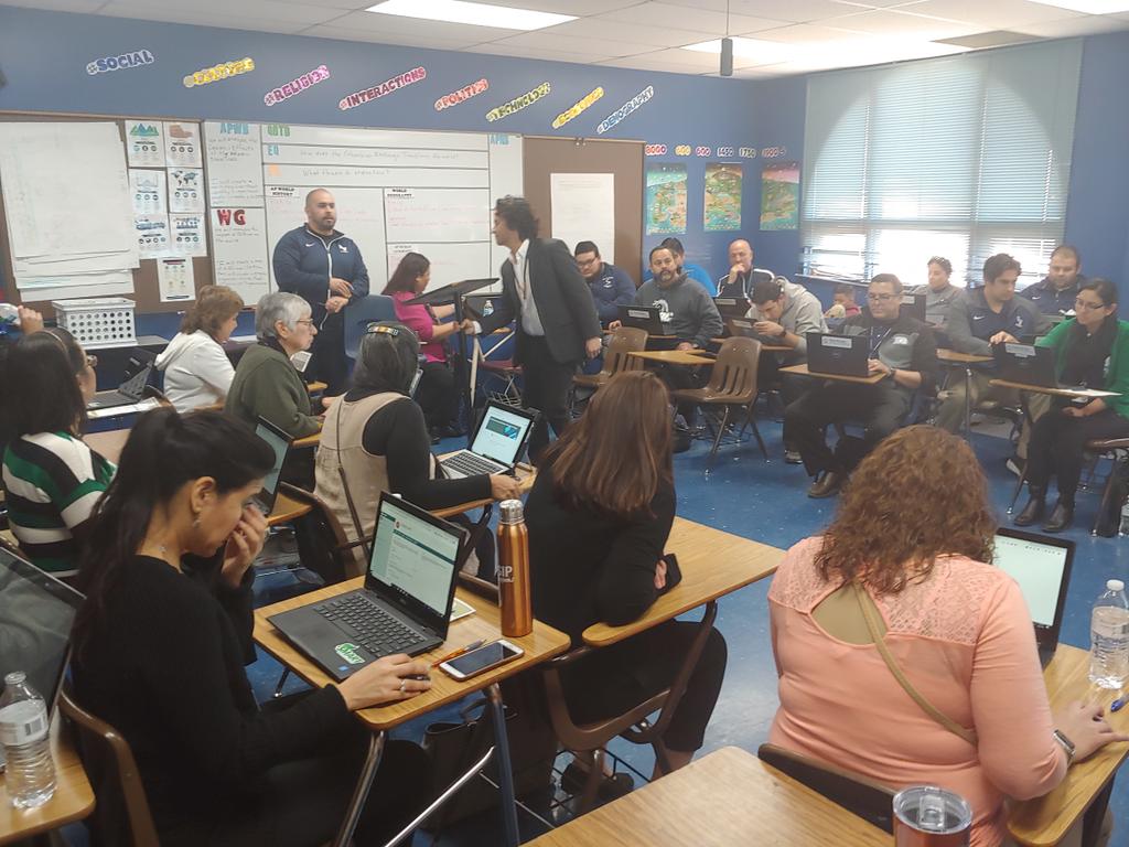 Acuna008's tweet photo. DV is becoming a google classroom school - Training conducted by our own DV Technology CADRE @DVHSYISD @YsletaISD https://t.co/QOwTNZFRWp