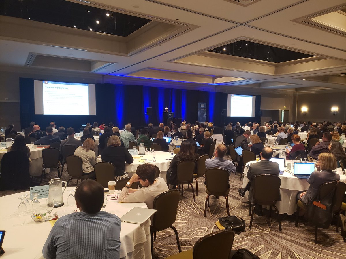 profyousefi's tweet photo. Scaling strategy and tools you use should be built on a solid vision, from growing customer base to #academic #advancement. Help your alum find meaning and joy in their roles. #CaseDAL @QueensEngineer @queensu https://t.co/iwxvb5K6lG