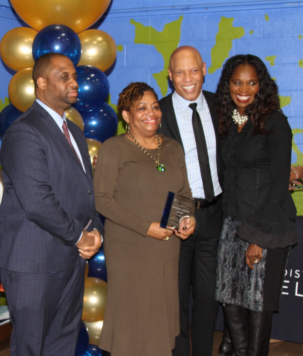 penngrad3's tweet photo. We are proud of the Universal Vare and Universal Alcorn Principals! Congrats on being recognized at the SPR Awards for academic growth. https://t.co/TXb0fTVW7s