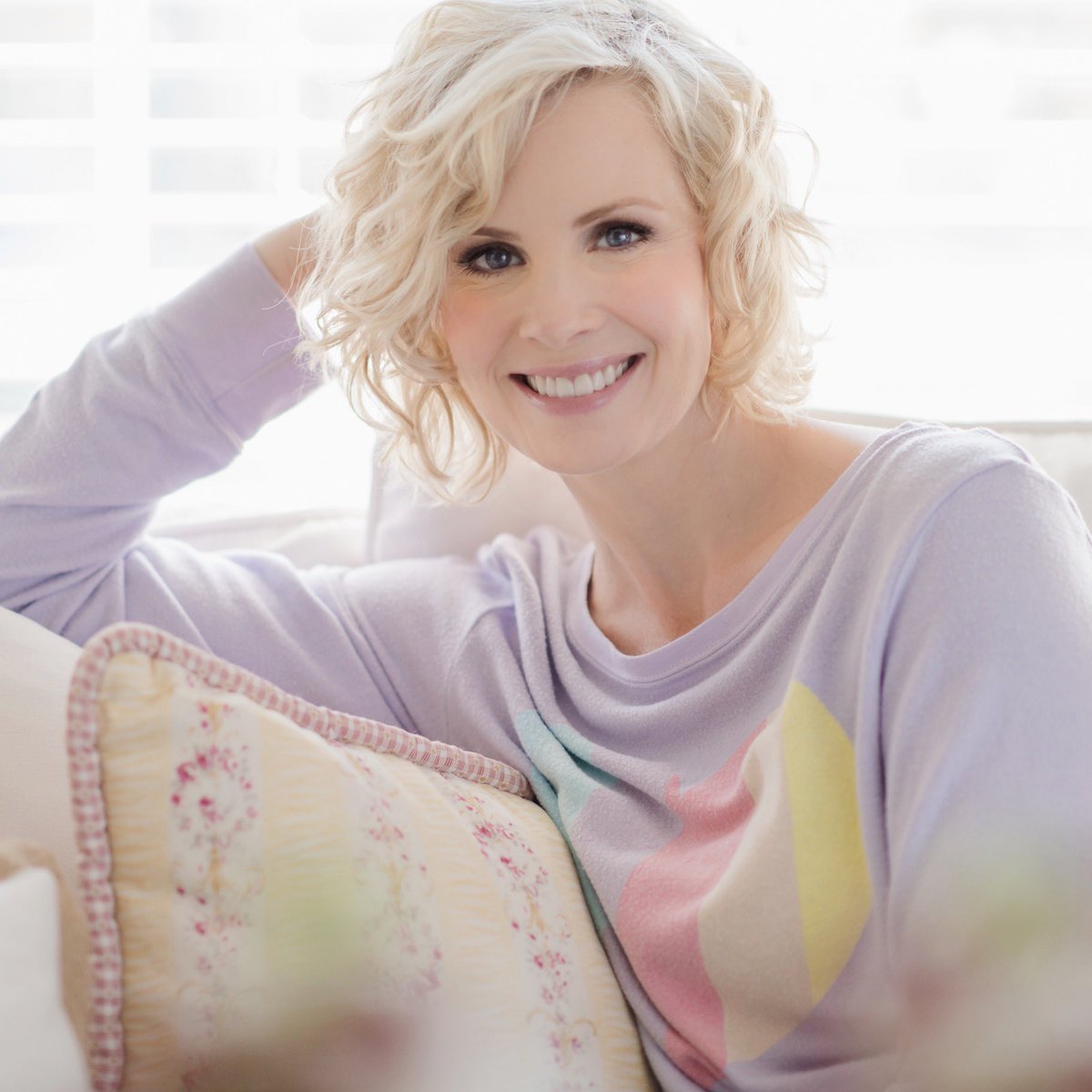 monicapotter's tweet photo. I love taking some time after the holidays to refresh myself & my home in the new year. Iโll be sharing a few of my decorating tips inspired by my @hgtv show #WelcomeBackPotter soon๐ธ For now, I want to hear from you guys. Share your tips for refreshing your space with me below๐ https://t.co/xfX6MFiRsR