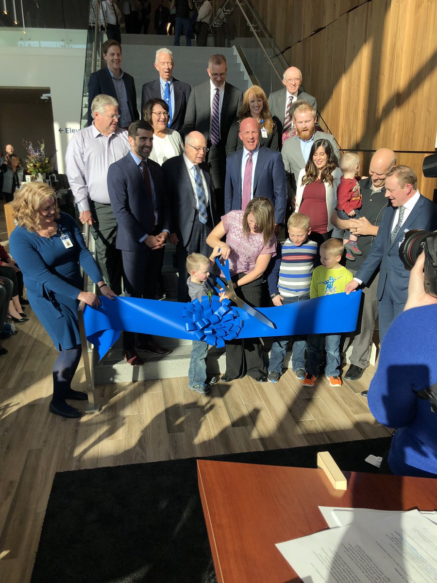 Intermountain's tweet photo. Patients from #AltaViewHospital past, present, and future join forces to cut the ribbon. https://t.co/uPFe9W15BU