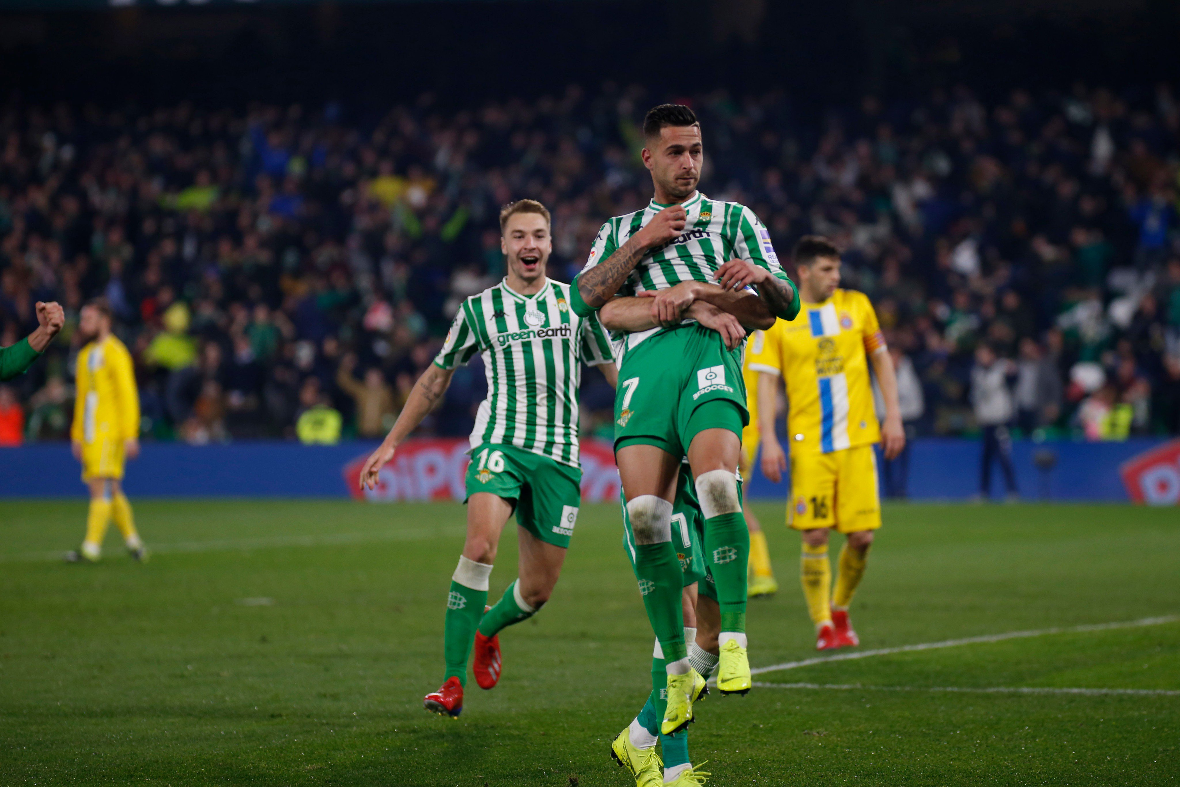 El Betis supera al Espanyol
