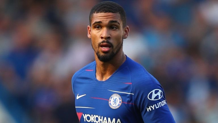 Biggest issue for me is ZERO creativity in our midfield. Kante is our most attacking threat. When you’re going up against a parked bus every week, that doesn’t work. Not sure how Sarri doesn’t see that. @rubey_lcheek is perfect for the role. If he doesn’t start, fans will turn