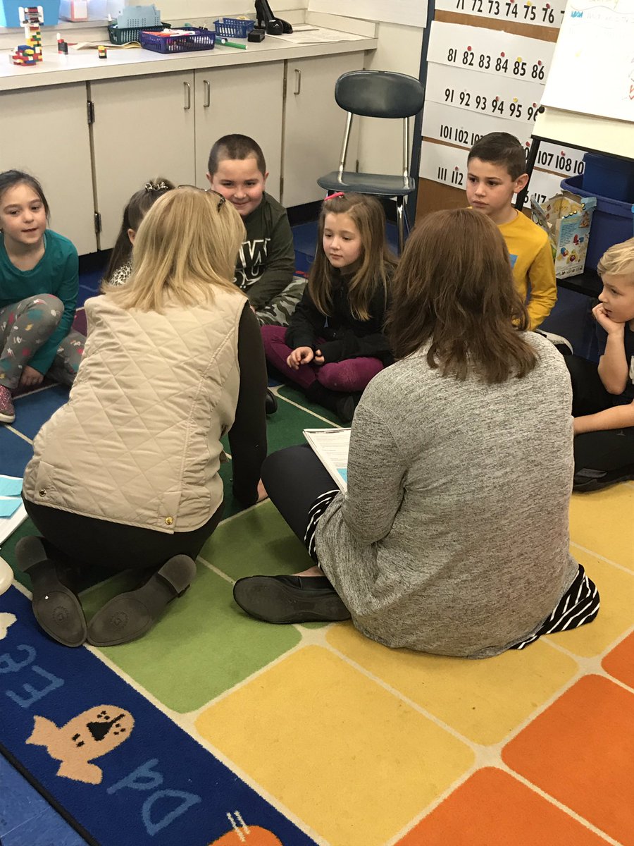 lisa_ladybugsx3's tweet photo. North Branford Teachers make the minilesson their own! #NotAScript #LoveWhatYouTeach #tcrwp https://t.co/D5fjK9Ge31