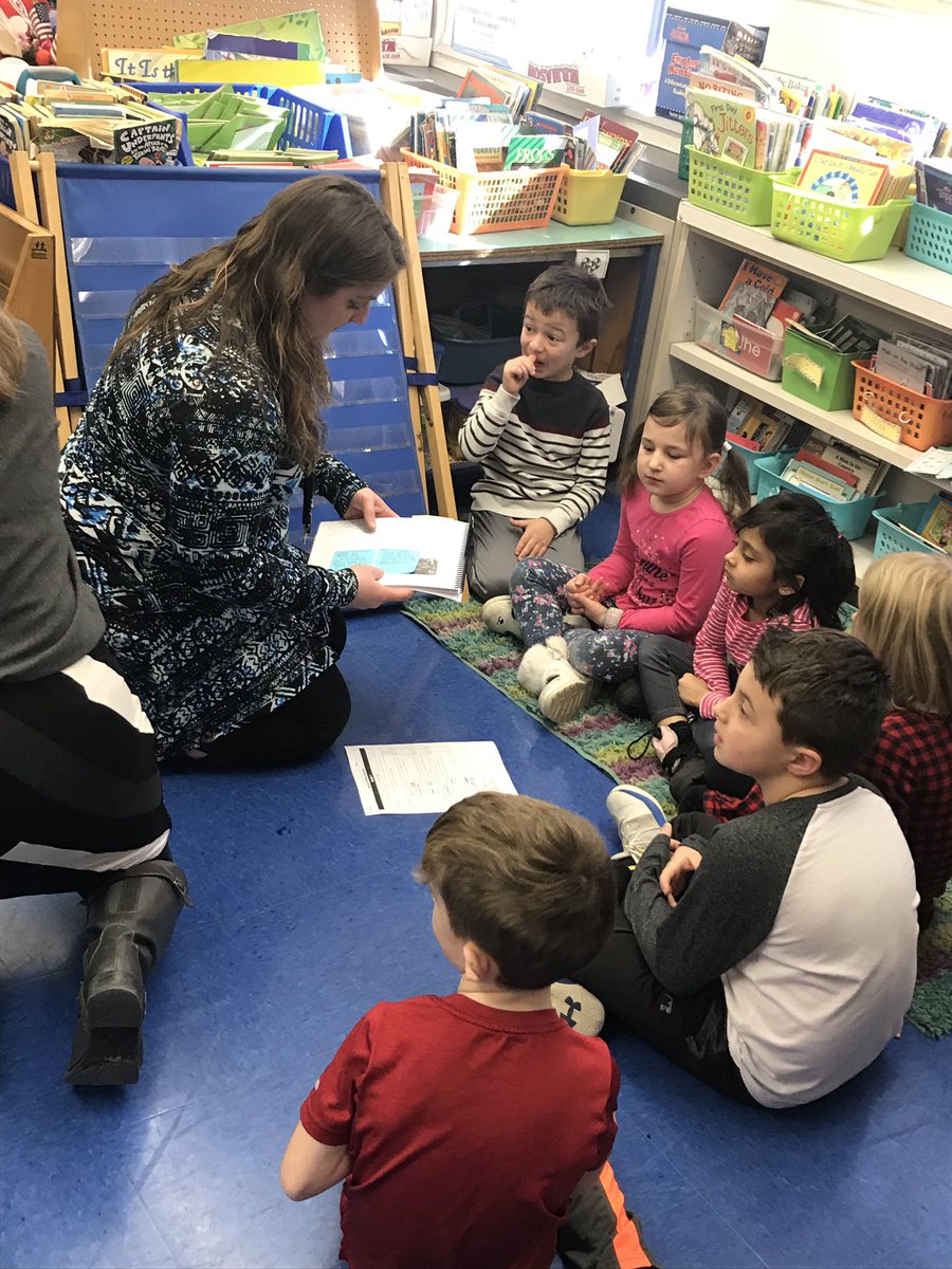 lisa_ladybugsx3's tweet photo. North Branford Teachers make the minilesson their own! #NotAScript #LoveWhatYouTeach #tcrwp https://t.co/D5fjK9Ge31