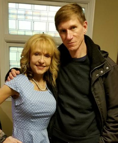 billoberstjr's tweet photo. @LinneaQuigley is a lovely soul. On set of #JessNorvisgaard's intense horror feature #TheGoodThingsDevilsDo.  https://t.co/BYWHDr5mh5 https://t.co/da9QGpYmhZ