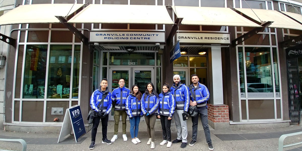 DowntownCPC's tweet image. One team heading North and another heading South. Two opposite ways but one objective in mind: Auto crime prevention! #cpns. #autocrime #nomoretheftfromauto #productive #WednesdayMotivation #Volunteering #community