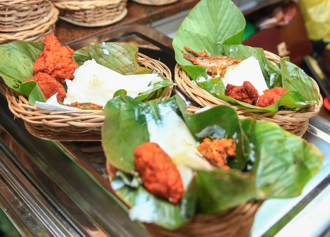 Mosopemi's tweet photo. We @iyametoskitchen served Eko and akara with fish sauce and also served local snacks like shukushuku, gurundi, kokoro, coconut candy, kulikuli, dates, tigernuts (ofio), babadudu and more @ #AfonjaTheRise #BackToOyo #iyameto
Thank you @Folarinfotos for capturing these moments! https://t.co/PNXlNlq7gE