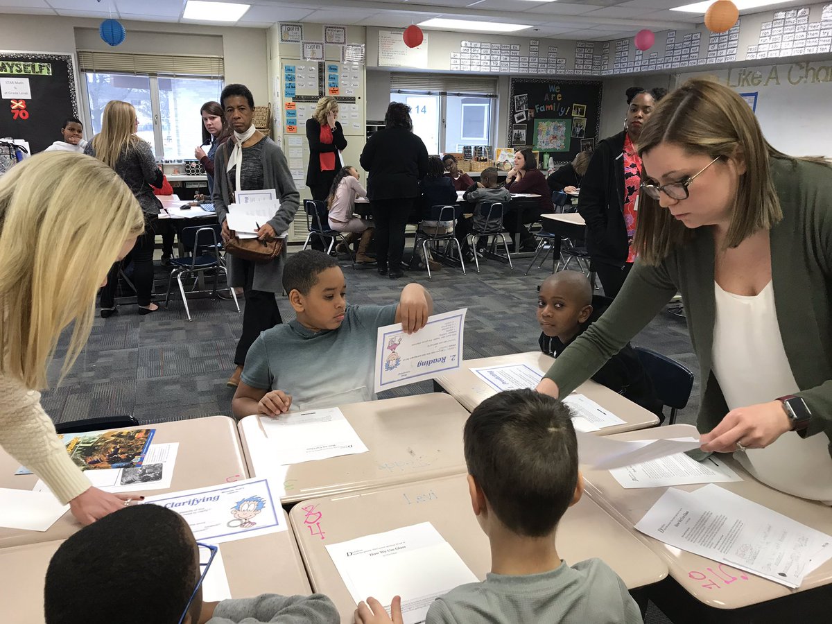 CarlaJAcademics's tweet photo. Early literacy workshop at Crestview elementary with Augusta Mann. Professional development in action with immediate practice with students. #AcceleratingStudentAchievement;@CrestviewEL;@ltgoodnews https://t.co/J6tyHWHgX0