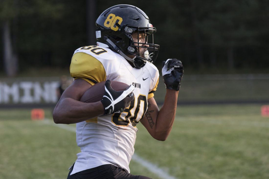 TheD_Zone's tweet photo. Gwinn 2019 TE/OLB Tucker Taylor has committed to Michigan Tech  https://t.co/5BQNFZjfmS https://t.co/tTjNixyEGi