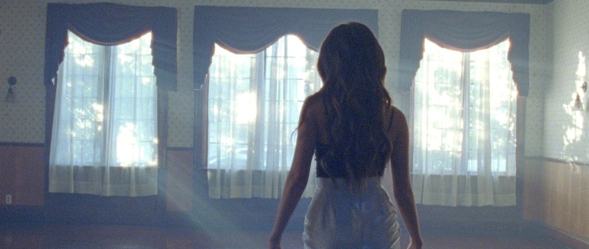 lauramarano's tweet photo. I see you guys watching the #LetMeCryMusicVideo ❤️ how about we chat in the comments tomorrow? 5 PM PST?
https://t.co/6edKWzHtiQ https://t.co/BT6LEBofX0