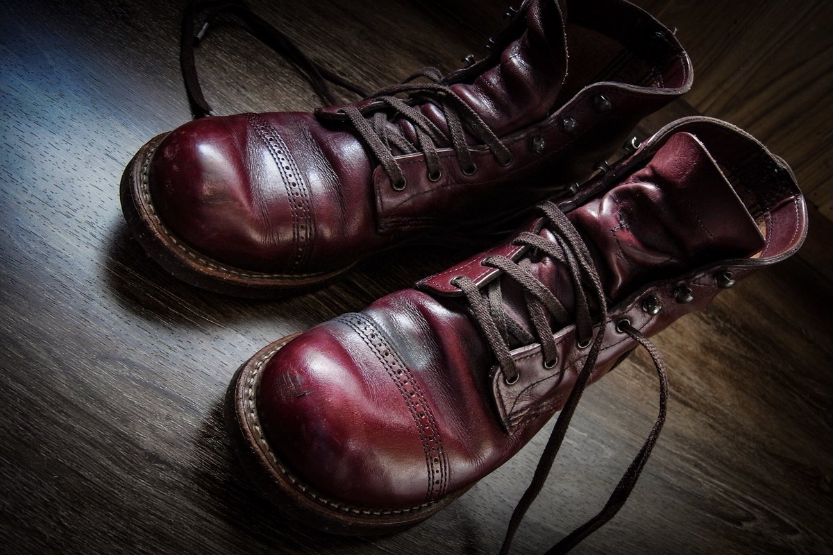 starspirit37452's tweet photo. 爪先の色落ち🤔
補色する? このまま履く?
#IRONRANGE #REDWING #REDWING8012 #RW8012 https://t.co/Vu9wpMyT40