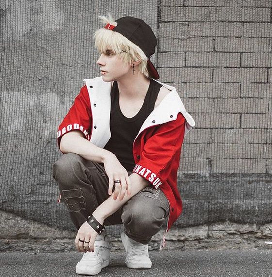 atomixture's tweet image. 💥 + wɑnnɑ be ɑ troublemɑker : HEY!