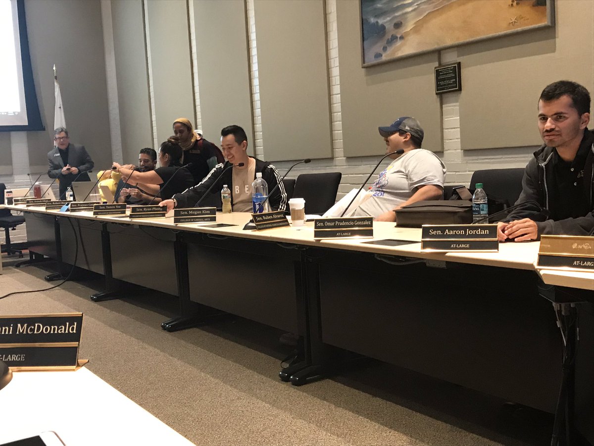 PerryContinente's tweet photo. .@daily49er. ASI senate meeting will begin shortly #49ernow https://t.co/2jTT06SoBm