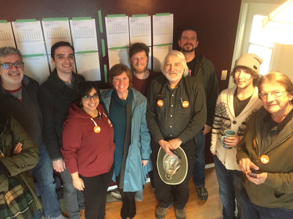UniteHere40's tweet photo. We're proud to be volunteering with the #NDP to get people out to the polls & #VOTE Sheila! #NanaimoVotes 8am - 8pm!
WHERE TO VOTE: https://t.co/yorG7LUxU3
#Nanaimo #ElectionDay #bc #bcpoli #canpoli #NanaimoNDP #SM4MLA #bclab #canlab #union @s_malcolmson @bcndp @NanaimoNDP https://t.co/MYurIhr9Tc