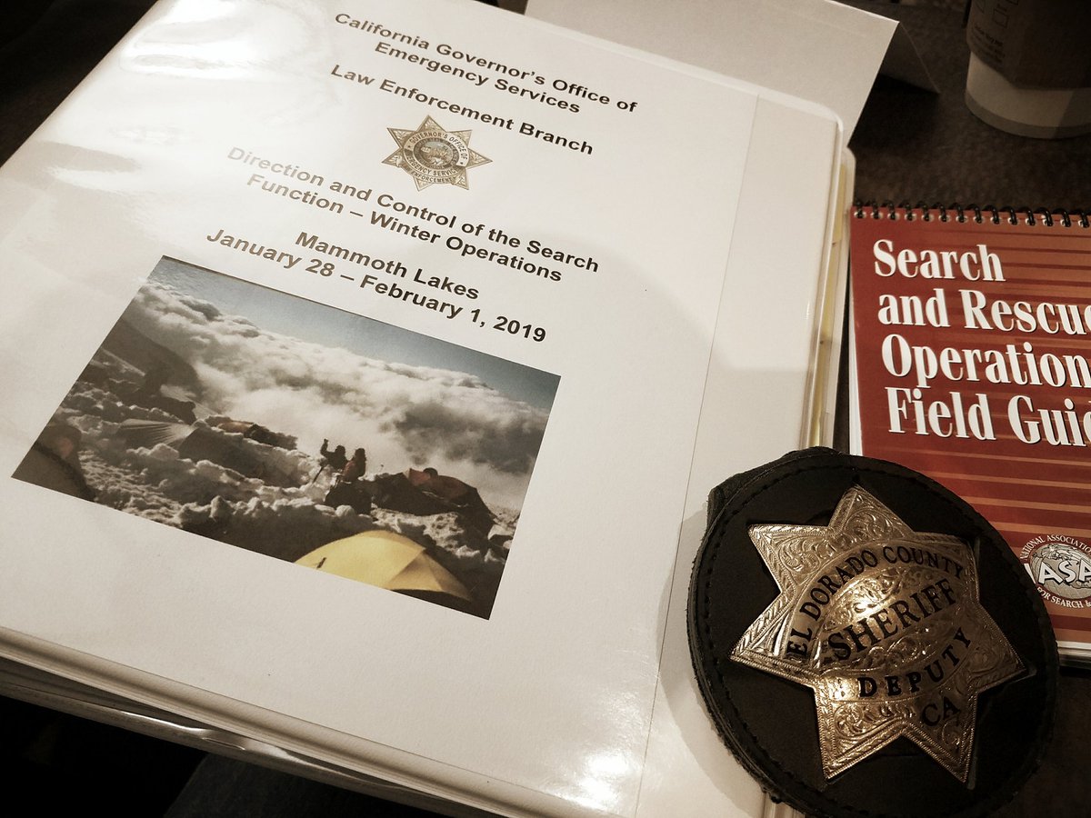 edsod761's tweet photo. #EDSO Deputies with collateral assignments as Search and Rescue Coordinators are attending the @Cal_OES #winter #SAR in #beautiful Mono County this week. The class includes many topics including search management, snow mobility and winter #survival #Training https://t.co/Pd3AJiKySI