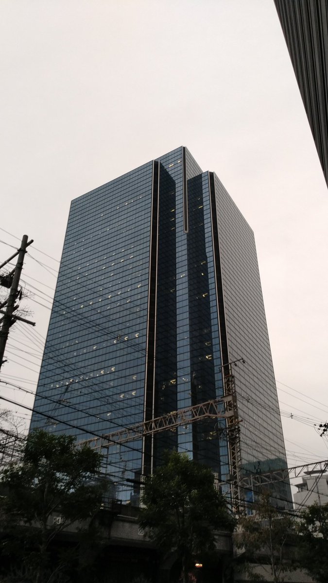 梅田センタービル