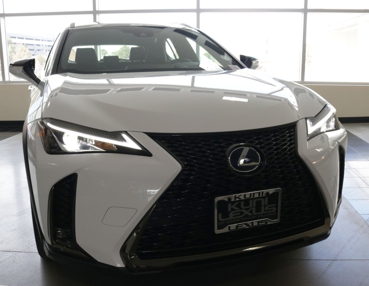 Kuni_Lexus's tweet image. Just arrived!! The all new 2019 UX 250h. Go Hybrid! #UX250h #LexusPlus