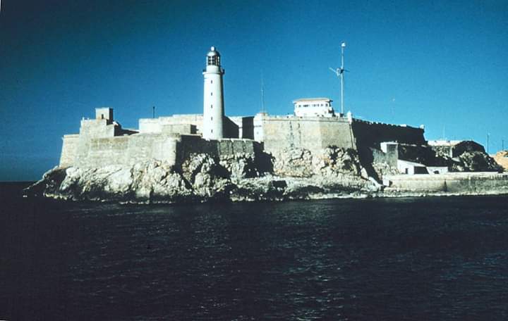 historiamaya's tweet photo. #efemeride En 5 K'an, 12 Mak (30 de enero de 1762) José Domingo Pardío asienta la relación de los #mayas que habían participado en el alzamiento del #ReyCanek en #Cisteil condenados a azotes, destierro y/o trabajos forzosos (1) https://t.co/2yjoLY0V79