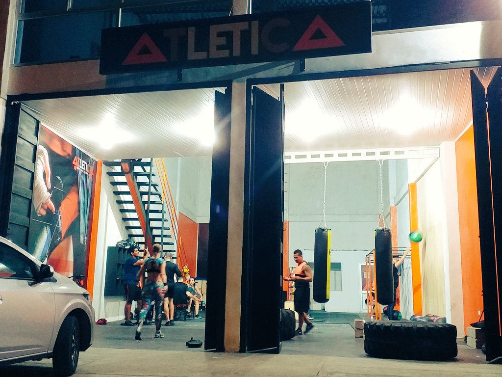 letatianosky's tweet photo. Se me acab�� la guachafita amigos...
#juglelife #gimlife #fitlifeagain
#Amazonas #Colombia #training 
#Adiosgorditos https://t.co/ufvTVmzIDF