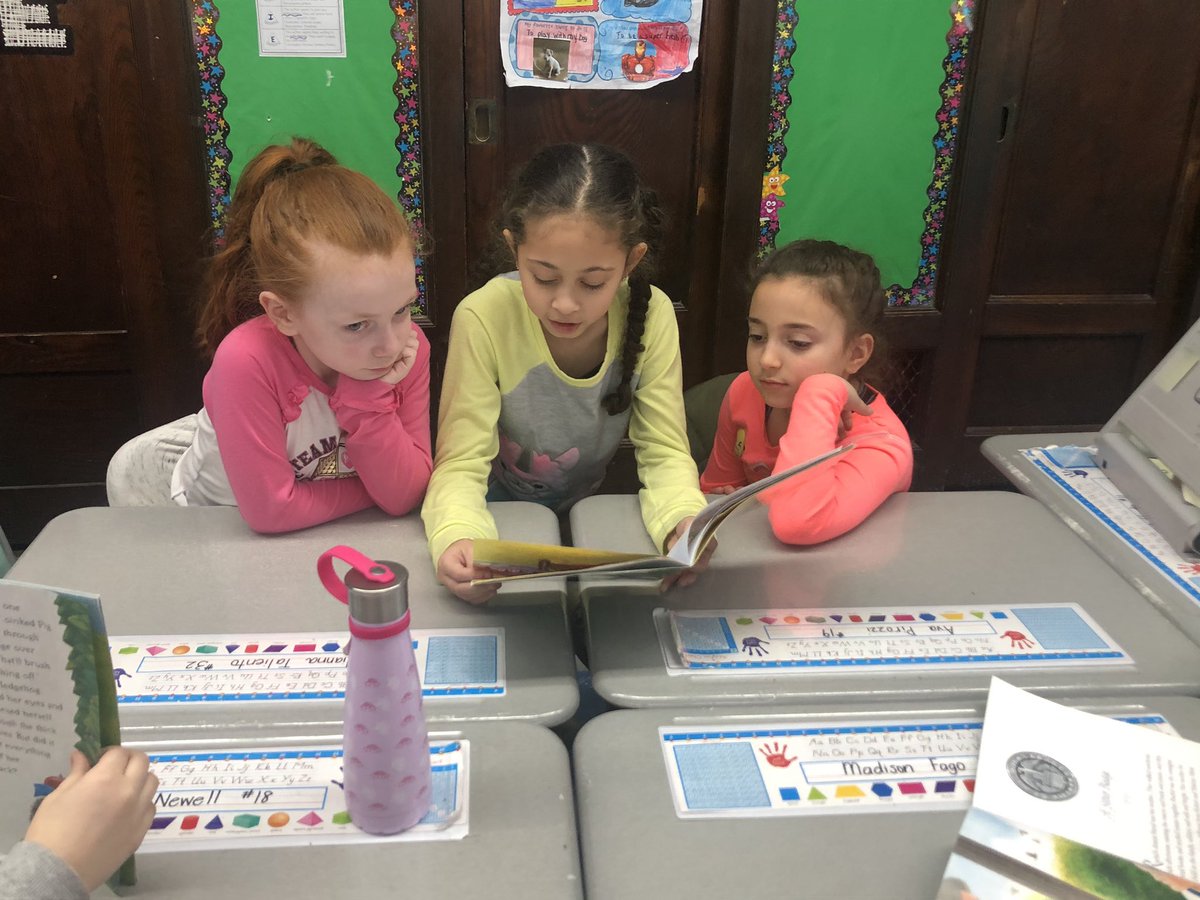 SCSMsMueller's tweet photo. 4th grade reading their favorite book to the 2nd graders on Comfy Cozy Day 📚 #CatholicSchoolsWeek https://t.co/EwEhYZ7mBW