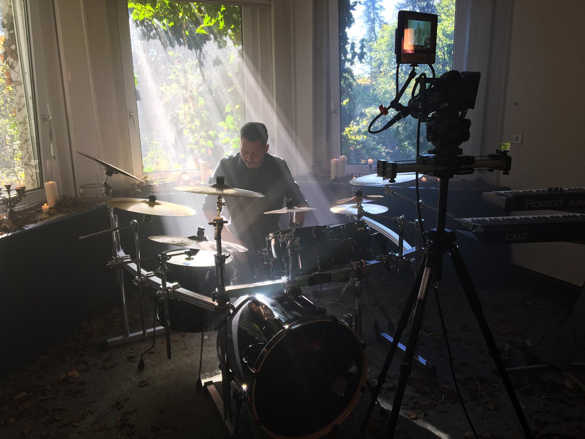 official_ONCE's tweet photo. Happy birthday to our man on the drums, Alexander Hey! https://t.co/gxCOrQzpyr