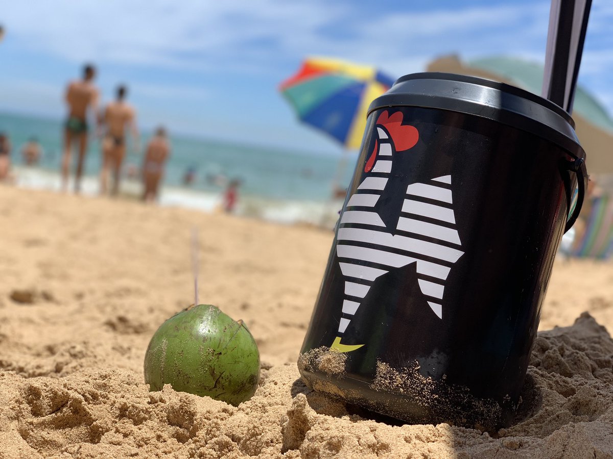 lorensamaro's tweet photo. Se o Tardelli voltar pro Galo, vou sortear esse cooler lindíssimo pra quem der RT aqui nesse tweet.

*retirada em BH*

#VoltaTardelli https://t.co/AK2iVb8mUU