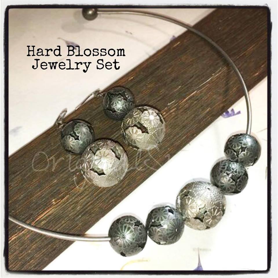 HARD BLOSSOM  #JEWELRYSET available in my #EtsyShop, #OriginalSinArt. 
#originalsinarts #handmadejewelry #steampunkjewelry #industrialchic #etsyseller #shopsmall