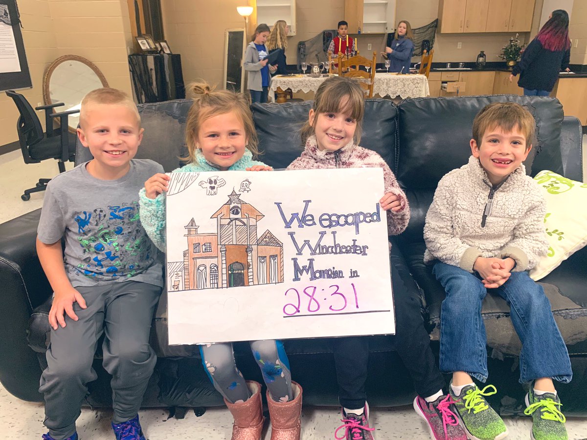 Good job <a href="/BeulahRalphElem/">Beulah Ralph Elem</a> 5th graders on an amazing escape room! Despite the cold and snow, WE ESCAPED! Super fun 🔗🗝🔦☎️⚰️💯
