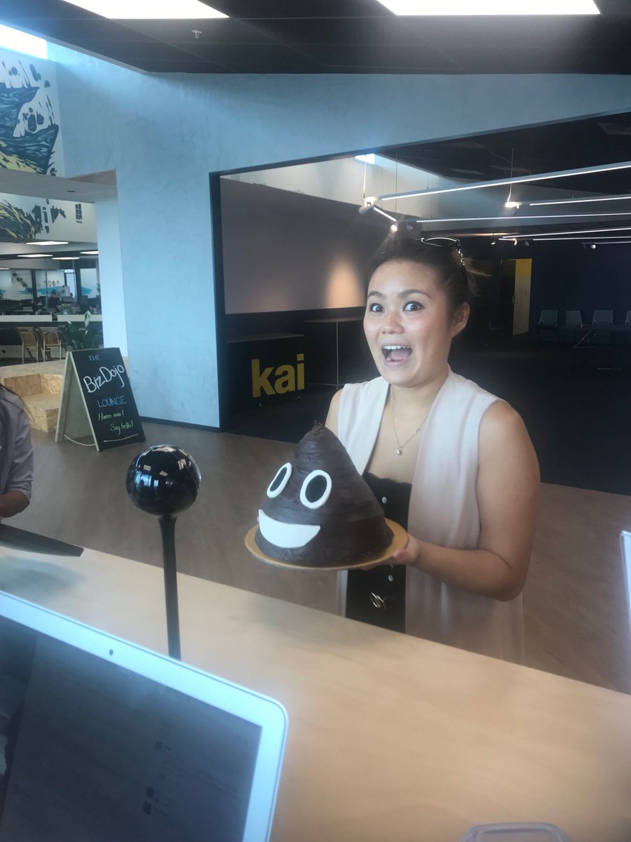 BizDojo's tweet photo. We are also saying goodbye to @why_deb , who some of you may remember from #GridAKL . Deb has helmed partnerships and helped our residents grow in her time with us. She also bakes ridiculous cakes and brings the lols! https://t.co/ih3pujkKW9