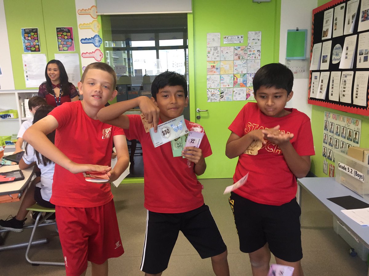 edjlau's tweet photo. Gong xi fa cai! Reviewing data handling with our lucky money amounts. Who’s got the minimum? The maximum? What’s the range, median and the mean? #GEMSInspire #CNYmaths #RICHmath https://t.co/qwKz742bTt