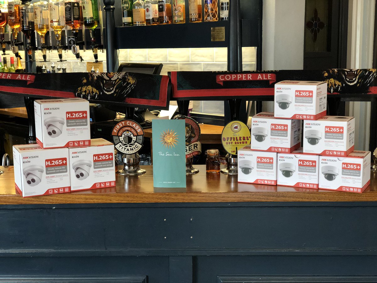 VisualGuardian's tweet image. Perfect install for todays weather! Starting off inside upgrading internal old analogue cameras to IP. Will move on to the outside cameras when it warms up a bit! #TheSunInn #PubLunchHopefully #DVS @DVSLTD ❄️ ☀️ 🍺