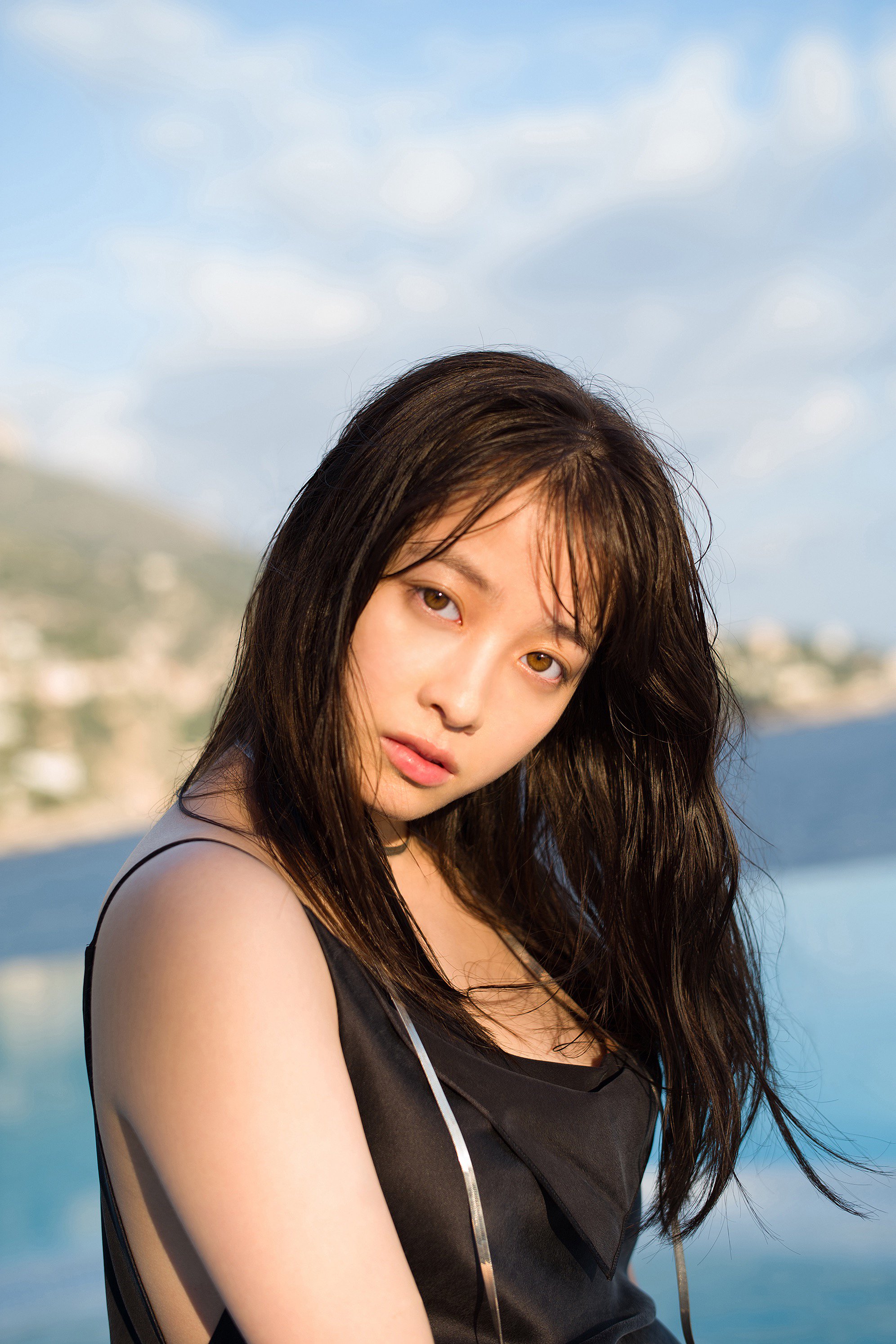 橋本環奈 写真集 NATUREL