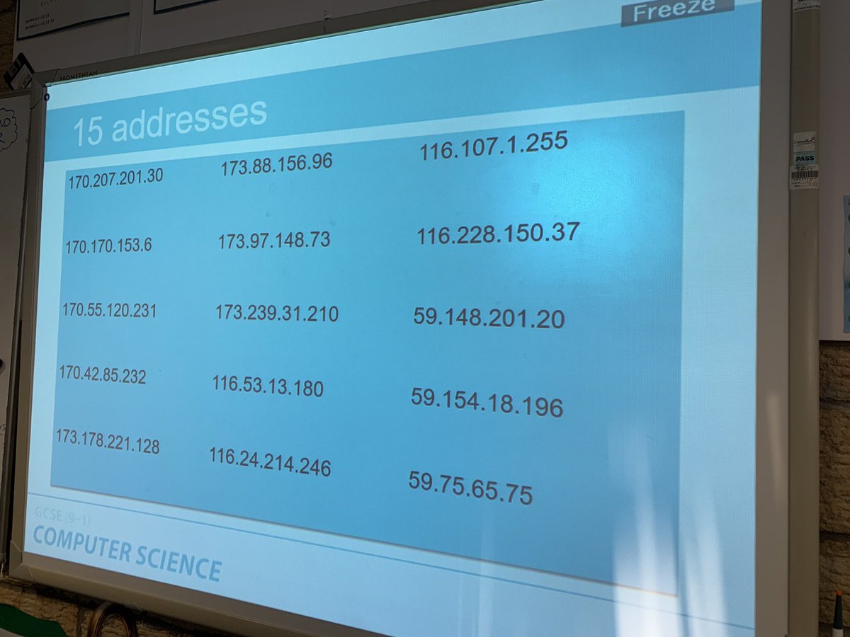 LGGSComputing's tweet image. Y10 have gained a thorough understanding of packet switching today playing the roles of routers and packets #1point5networks #ocrcompsci #packetswitching