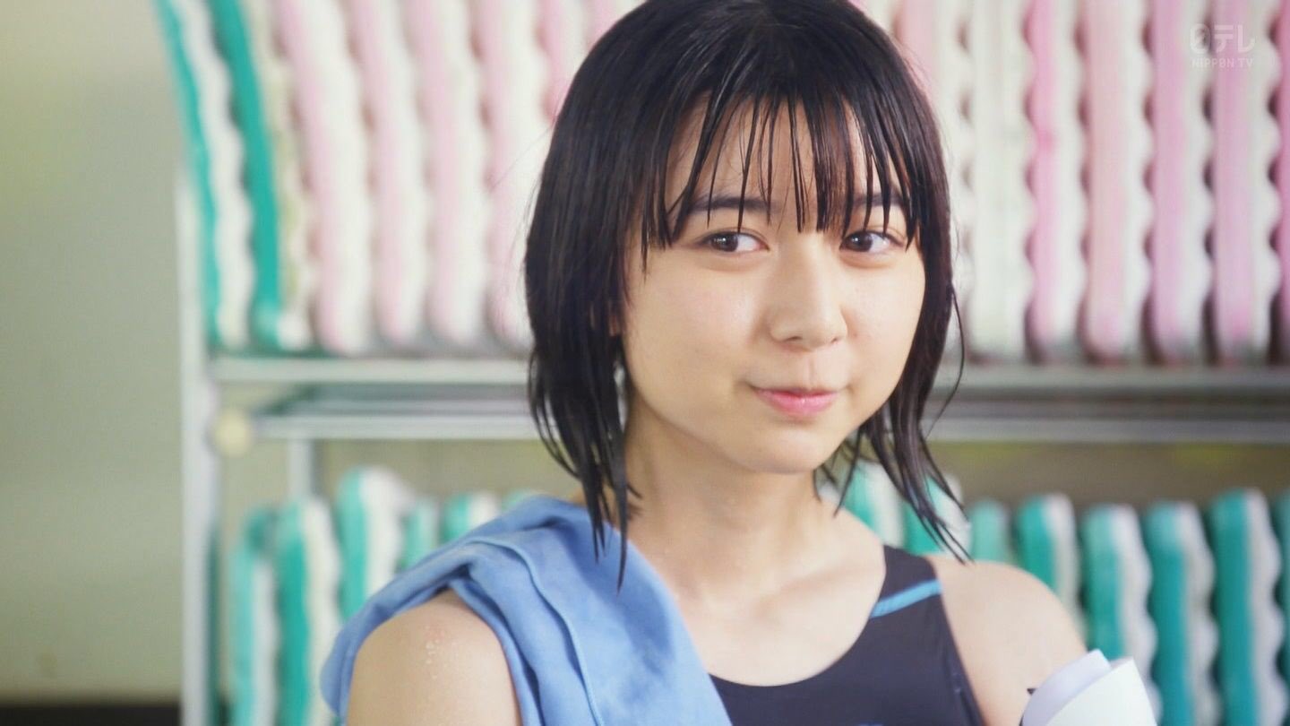 venit 3D FLOWER ECO LEATHER 上白石萌歌 上白石萌歌さんが旬のパステルカラーをまとって25ansに初登場♡