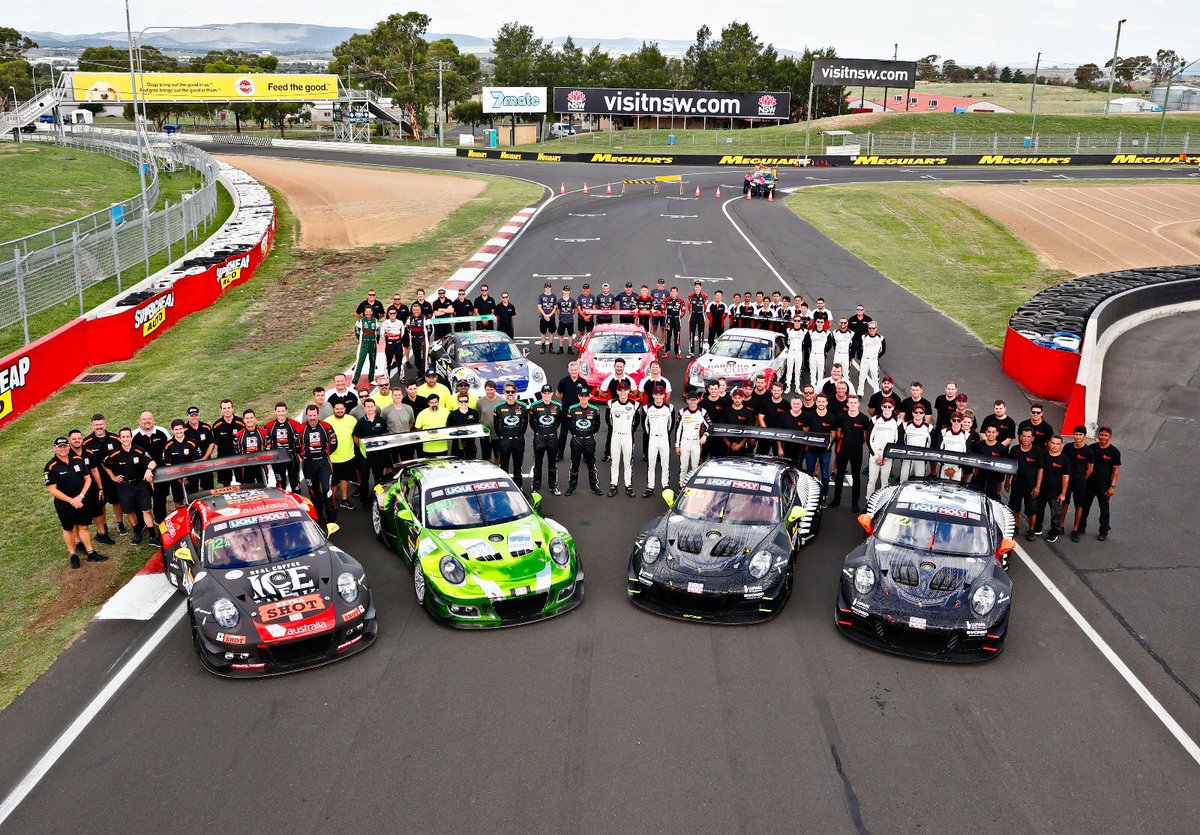 PorscheAus's tweet photo. Seven Porsche 911s are ready to tackle this weekend’s @Bathurst12hour - x4 GT3 R (Class A) and x3 GT3 Cup (Class B) #B12hr #Porsche #PorscheAustralia https://t.co/D5HTwiHfkh