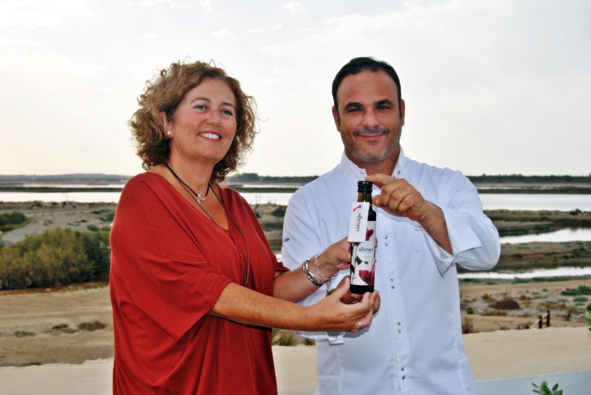 ¿Te unes a nuestra cadena de #AbrazosSolidarios?

Si eres particular, empresa, asociación o institución te esperamos ❤️ 
 alborear.com/unete/ #FelizJueves #cumbrecontraelcancer