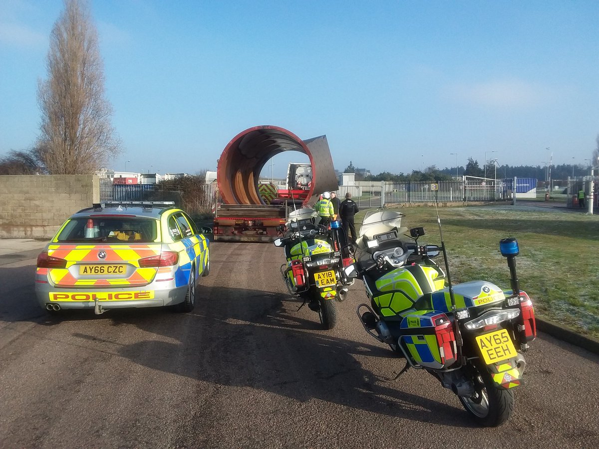 NSRAPT's tweet photo. #RCRT and #RAPT will be leaving Felixstowe docks with this Ab Load shortly The route is A14 A12 M25 to Dartford so expect delays Thank you for your patience  @SuffolkPolice @EssexPoliceUK #1053 #1462 #1616 #abloadpippa https://t.co/7OWMmttBCy