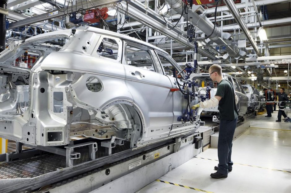TheEngineerUK's tweet photo. Automotive industry urges politicians to steer clear of ‘no deal’ Brexit https://t.co/DULmsGKhyl https://t.co/DIFWsriN9C