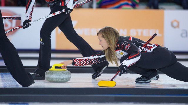 #CurlONchamps notebook featuring:

🥌 <a href="/TeamHoman/">Team Homan 🥌</a> getting comfortable in uncomfortable situations 
🥌 <a href="/TeamJulieTippin/">Team Julie Tippin</a> bounces back big time  
🥌 <a href="/McDonaldCurling/">Team McDonald</a> carrying momentum at midway mark 

READ: bit.ly/2HIKB6l (via <a href="/JonathanBrazeau/">Jonathan Brazeau</a>) | #curling